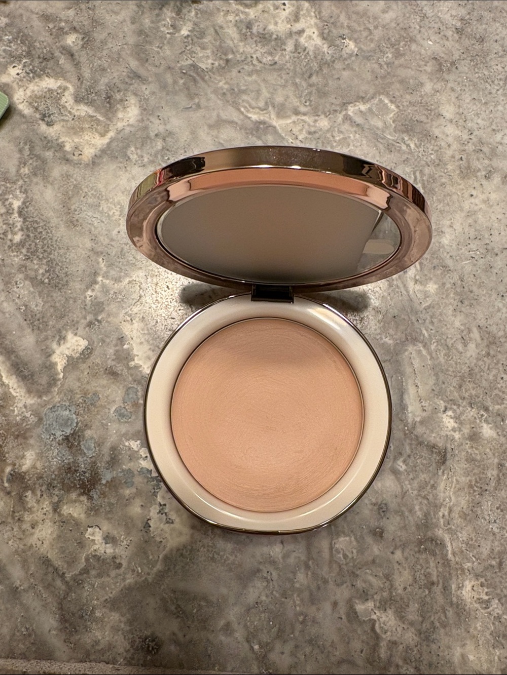 Laura Mercier Tinted Blur Balm Skin Tint - Shade 01